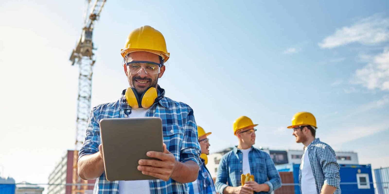 Industrial manpower and crane rental services in Gujarat